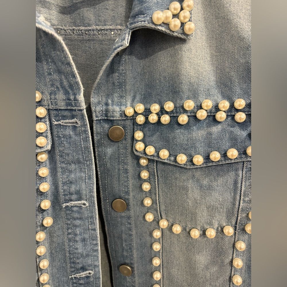 Elegant Pearl Embellished Denim Classic Jacket - Picture 5 of 15